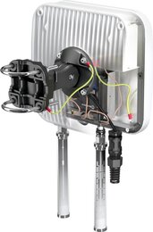 QuWireless QuMax für RUT900/950, IP67 Outdoor Gehäuse mit LTE Richt- & WiFi Antenne