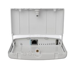 MikroTik NetBox 5ax, 800MHz CPU, 256MB RAM, 1xGigabit LAN, built-in 5GHz AC Dual Chain