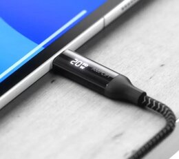 Ubiquiti Ubiquiti USB-C Kabel mit Ladeanzeige, 0,3 Meter, Strom- & Datenübertragung