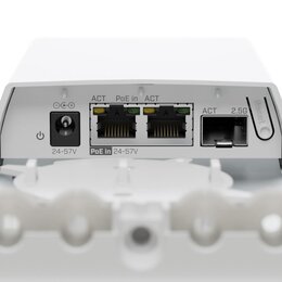 MikroTik Smart 1/2.5Gbit SFP zu 2x 1Gbit Ethernet Fiber-zu-Kupfer-Konverter, IP55, PoE-In