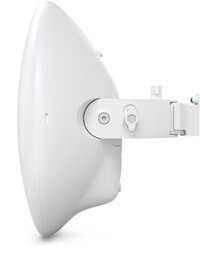 Ubiquiti UISP Wave Nano 60 GHz PtMP Station powered by Wave Technology