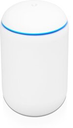Ubiquiti UniFi Dream Machine, Wi-Fi AP, 4-Port Switch, Security Gateway, 802.11ac Wave2