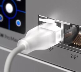 Ubiquiti UniFi Etherlighting Patchkable, 2.5 GbE Support 