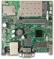 RouterBOARD 411 with 680MHz Atheros CPU, 64MB RAM,