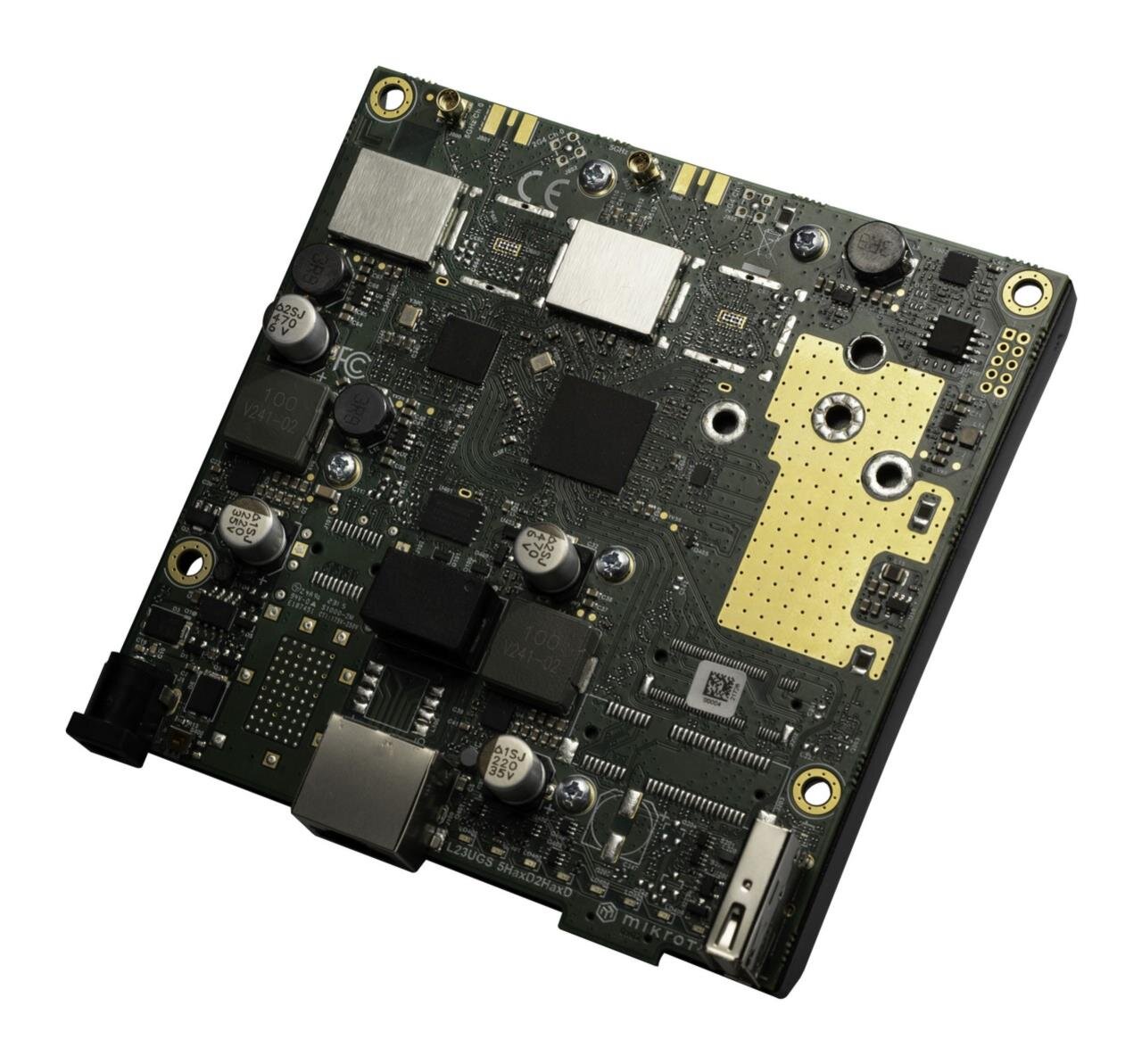 L11UG-5HaxD mit 800MHz Qualcomm Maple CPU, 256MB, Wifi 6, PoE-In, MMCX 