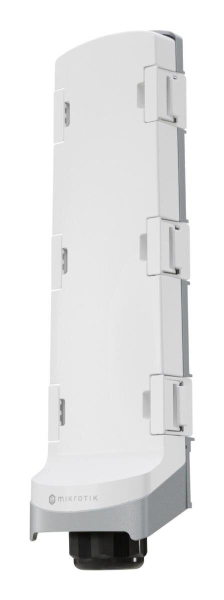 GPERx6 Outdoor Switch, 3x 1GB, 3x SFP+, 1x PoE-In, 2x PoE-Out