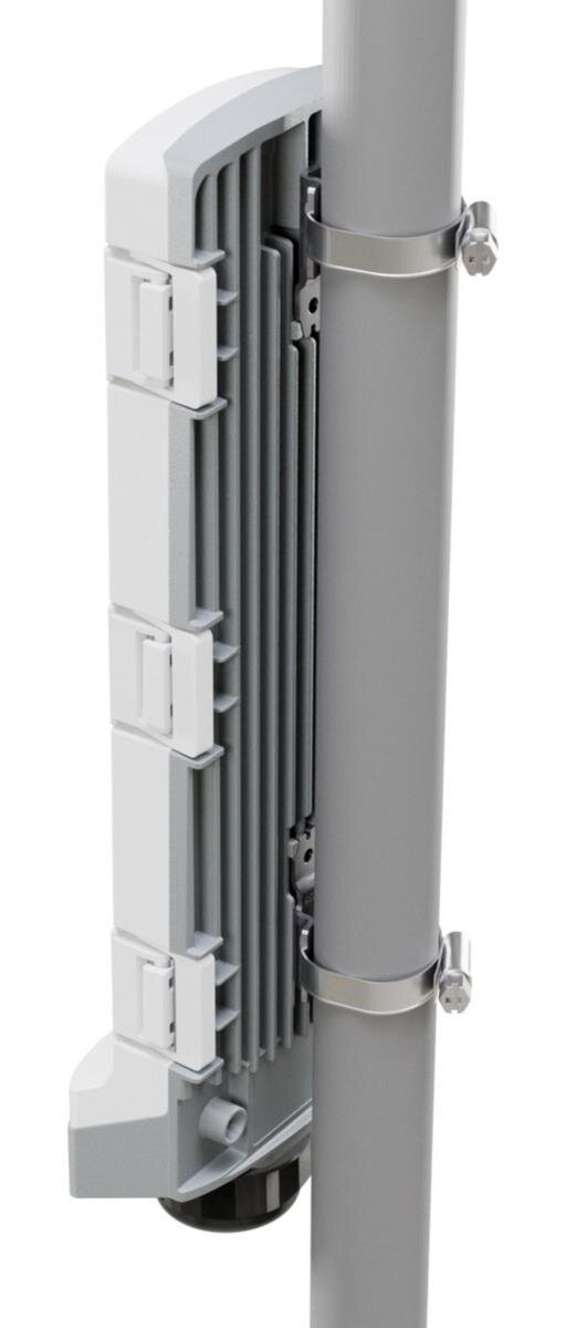 GPERx6 Outdoor Switch, 3x 1GB, 3x SFP+, 1x PoE-In, 2x PoE-Out