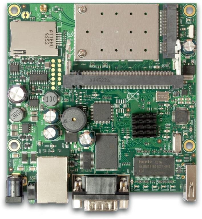 RouterBOARD 411 with 680MHz Atheros CPU, 64MB RAM,