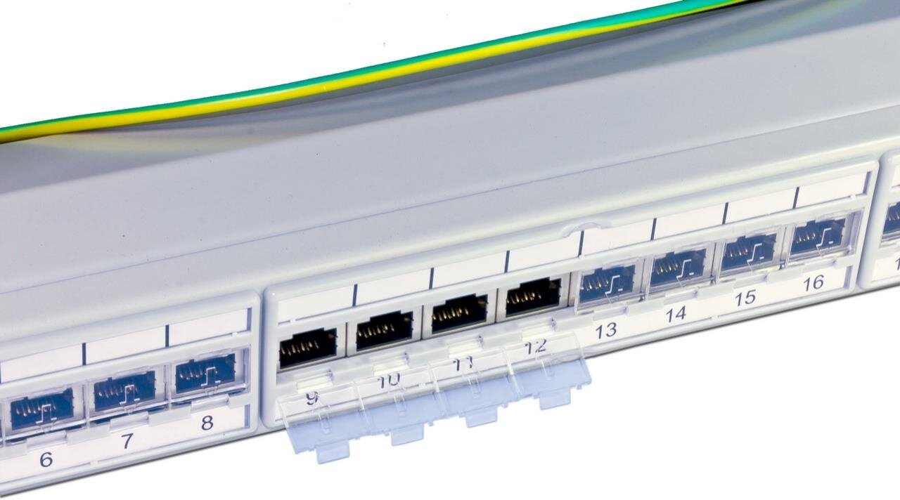 24-Port 19