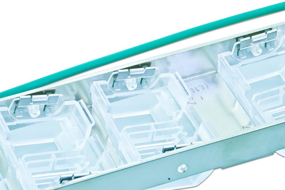 High Quality 24-Port Keystone Modul-Leerpanel, 0° oder 45° winkelbar