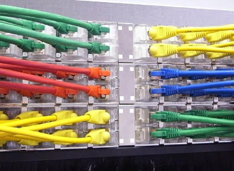 High Quality 24-Port Keystone Modul-Leerpanel, 0° oder 45° winkelbar