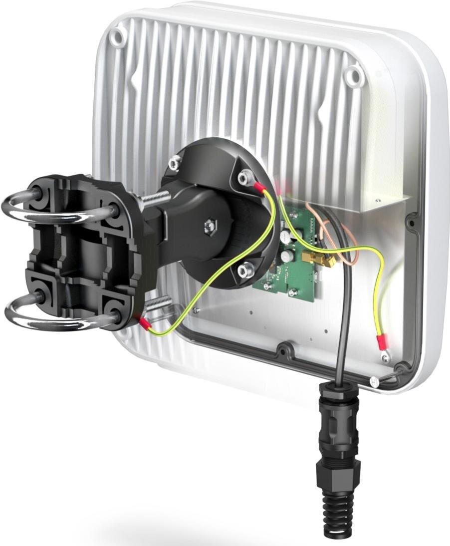 QuMax für TRB140, IP67 Outdoor Gehäuse mit LTE Richt-Antenne