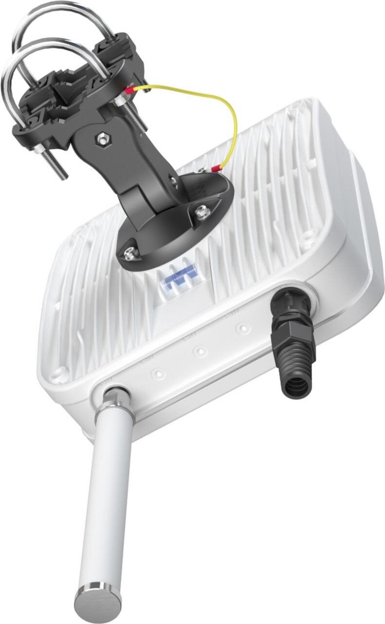 QuMax für RUT240/230, IP67 Outdoor Gehäuse mit LTE Richt- & WiFi Antenne